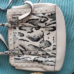 Guess purse with matching wallet